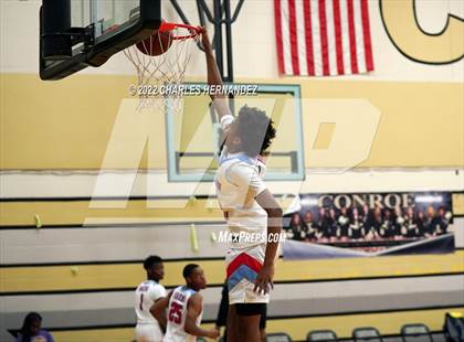 Thumbnail 1 in Jersey Village vs. Madison (Conroe Christmas Classic) photogallery.