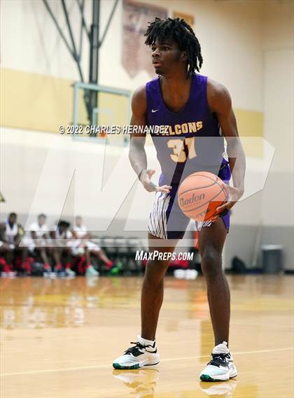 Thumbnail 3 in Jersey Village vs. Madison (Conroe Christmas Classic) photogallery.