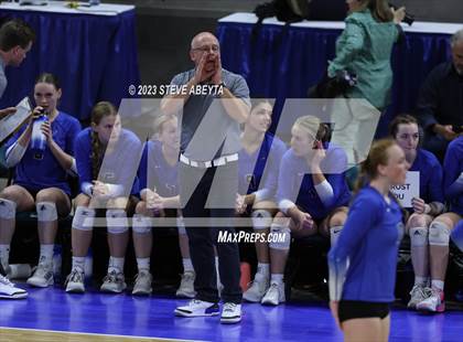 Thumbnail 1 in Valor Christian vs. Grandview (CHSAA 5A Second Round) photogallery.