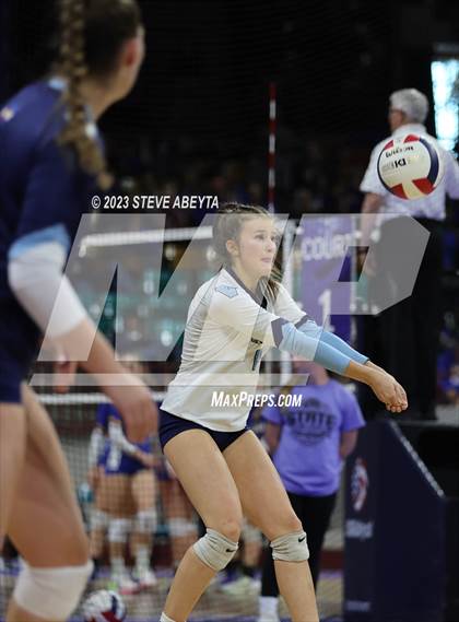 Thumbnail 3 in Valor Christian vs. Grandview (CHSAA 5A Second Round) photogallery.