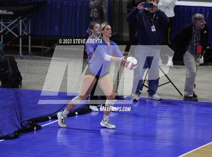 Thumbnail 3 in Valor Christian vs. Grandview (CHSAA 5A Second Round) photogallery.