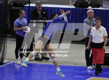 Thumbnail 2 in Valor Christian vs. Grandview (CHSAA 5A Second Round) photogallery.
