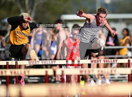Thumbnail 1 in Eagle Relays (Hurdles) photogallery.