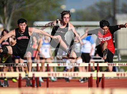 Thumbnail 1 in Eagle Relays (Hurdles) photogallery.