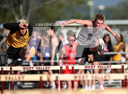Thumbnail 3 in Eagle Relays (Hurdles) photogallery.