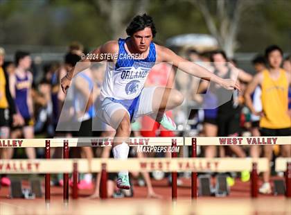 Thumbnail 3 in Eagle Relays (Hurdles) photogallery.