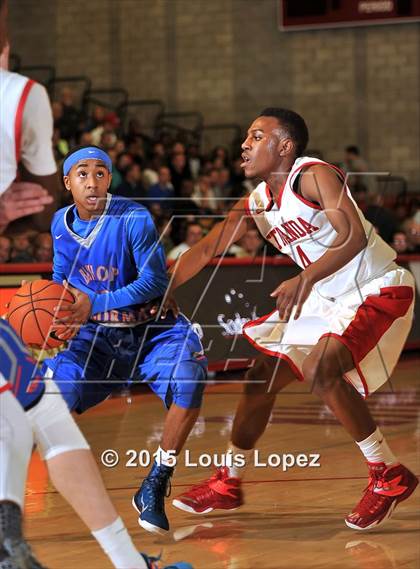 Thumbnail 1 in Etiwanda vs. Bishop Gorman (Nike Extravaganza) photogallery.