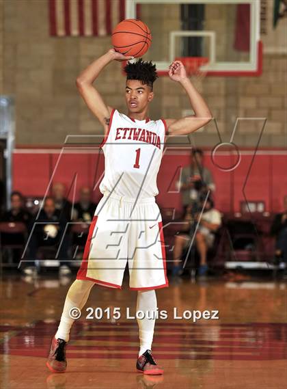 Thumbnail 3 in Etiwanda vs. Bishop Gorman (Nike Extravaganza) photogallery.