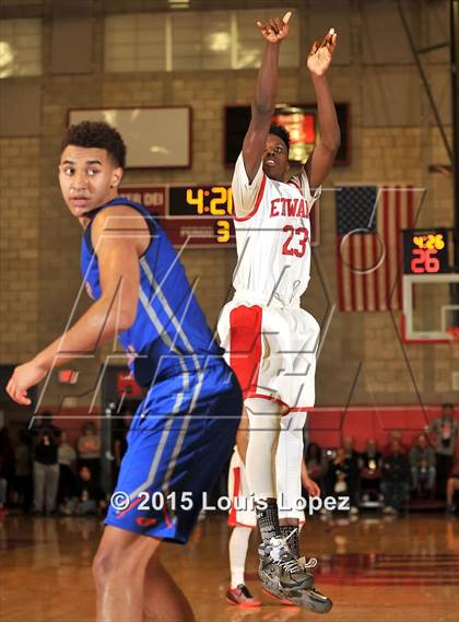 Thumbnail 2 in Etiwanda vs. Bishop Gorman (Nike Extravaganza) photogallery.