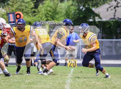 Thumbnail 3 in Hudson vs Land O' Lakes (Scrimmage) photogallery.