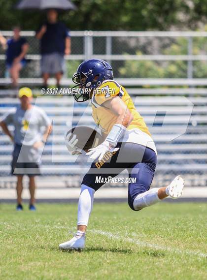 Thumbnail 2 in Hudson vs Land O' Lakes (Scrimmage) photogallery.