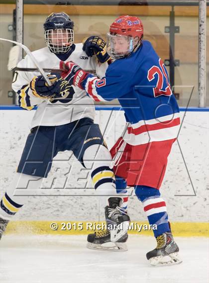 Thumbnail 2 in Bow vs Trinity (Bauer Holiday Tournament) photogallery.