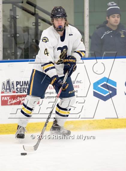 Thumbnail 1 in Bow vs Trinity (Bauer Holiday Tournament) photogallery.