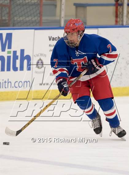 Thumbnail 3 in Bow vs Trinity (Bauer Holiday Tournament) photogallery.