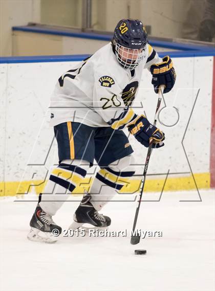 Thumbnail 1 in Bow vs Trinity (Bauer Holiday Tournament) photogallery.