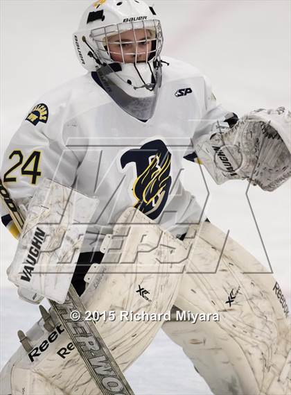 Thumbnail 1 in Bow vs Trinity (Bauer Holiday Tournament) photogallery.