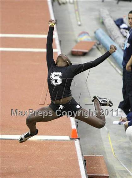 Thumbnail 1 in Run For The Dream California Indoor Invitational (Girls Field Events) photogallery.