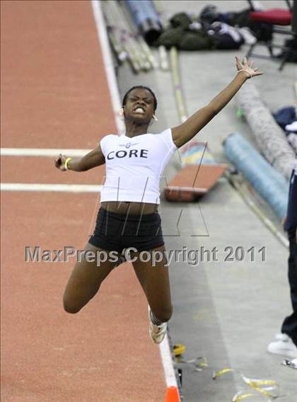 Thumbnail 3 in Run For The Dream California Indoor Invitational (Girls Field Events) photogallery.