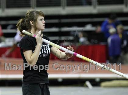 Thumbnail 3 in Run For The Dream California Indoor Invitational (Girls Field Events) photogallery.