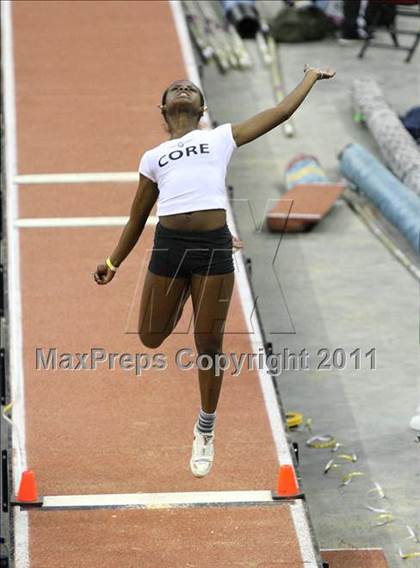 Thumbnail 1 in Run For The Dream California Indoor Invitational (Girls Field Events) photogallery.