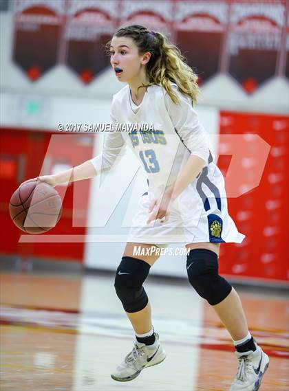 Thumbnail 2 in Los Osos vs  Bishop Montgomery (Harvard-Westlake Holiday Classic) photogallery.