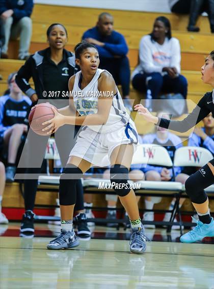 Thumbnail 1 in Los Osos vs  Bishop Montgomery (Harvard-Westlake Holiday Classic) photogallery.