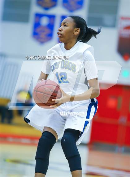 Thumbnail 1 in Los Osos vs  Bishop Montgomery (Harvard-Westlake Holiday Classic) photogallery.
