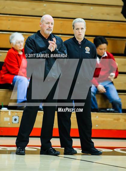 Thumbnail 2 in Los Osos vs  Bishop Montgomery (Harvard-Westlake Holiday Classic) photogallery.