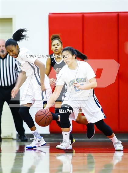 Thumbnail 1 in Los Osos vs  Bishop Montgomery (Harvard-Westlake Holiday Classic) photogallery.