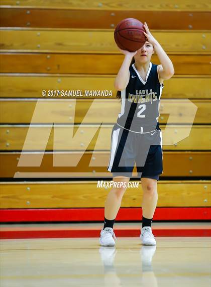 Thumbnail 2 in Los Osos vs  Bishop Montgomery (Harvard-Westlake Holiday Classic) photogallery.