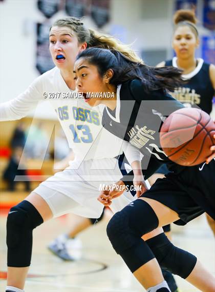 Thumbnail 3 in Los Osos vs  Bishop Montgomery (Harvard-Westlake Holiday Classic) photogallery.
