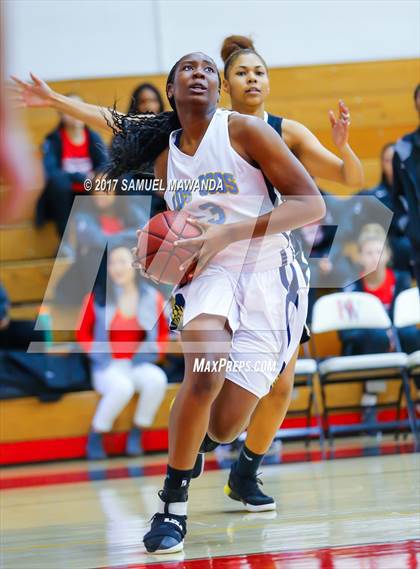 Thumbnail 1 in Los Osos vs  Bishop Montgomery (Harvard-Westlake Holiday Classic) photogallery.