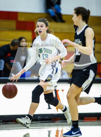 Thumbnail 3 in Los Osos vs  Bishop Montgomery (Harvard-Westlake Holiday Classic) photogallery.