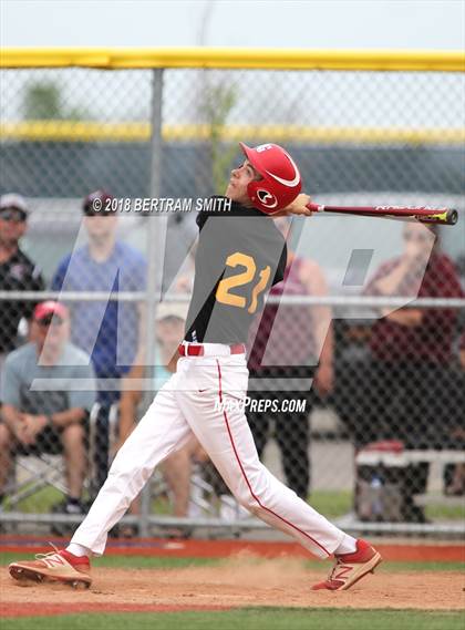 Thumbnail 2 in Williamsville East vs. Maryvale (Section 6 Class A Final) photogallery.