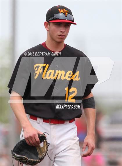 Thumbnail 1 in Williamsville East vs. Maryvale (Section 6 Class A Final) photogallery.