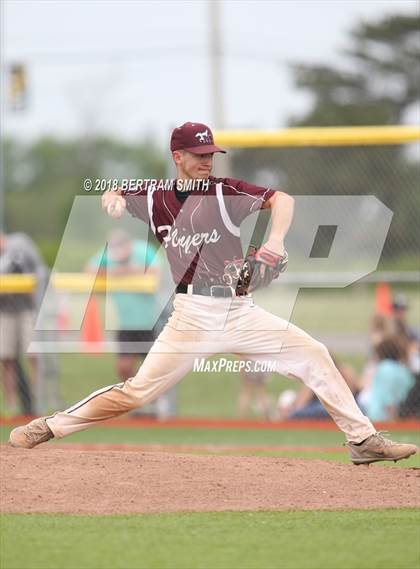 Thumbnail 3 in Williamsville East vs. Maryvale (Section 6 Class A Final) photogallery.