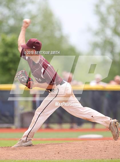 Thumbnail 2 in Williamsville East vs. Maryvale (Section 6 Class A Final) photogallery.