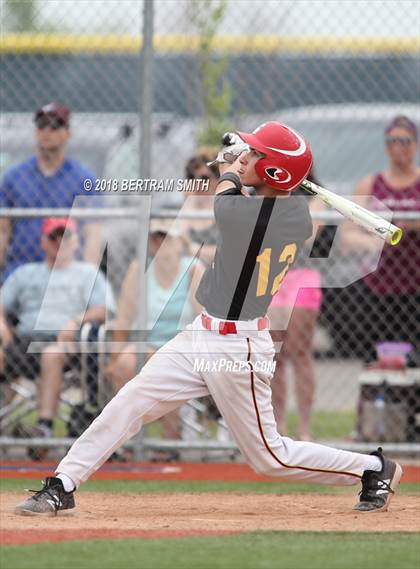 Thumbnail 3 in Williamsville East vs. Maryvale (Section 6 Class A Final) photogallery.