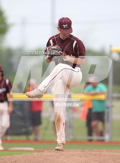 Thumbnail 2 in Williamsville East vs. Maryvale (Section 6 Class A Final) photogallery.
