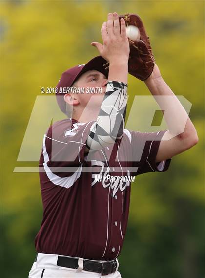 Thumbnail 3 in Williamsville East vs. Maryvale (Section 6 Class A Final) photogallery.