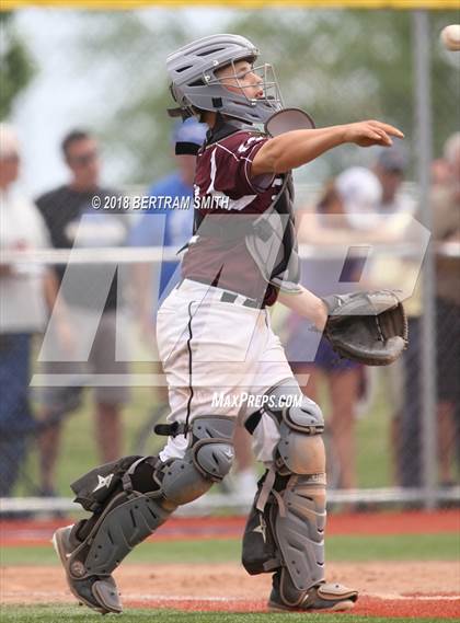 Thumbnail 3 in Williamsville East vs. Maryvale (Section 6 Class A Final) photogallery.