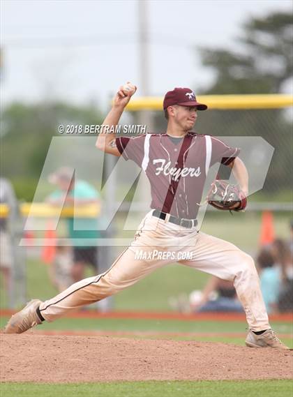 Thumbnail 1 in Williamsville East vs. Maryvale (Section 6 Class A Final) photogallery.