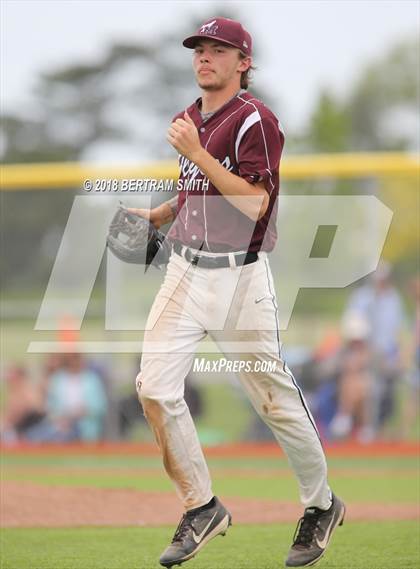 Thumbnail 1 in Williamsville East vs. Maryvale (Section 6 Class A Final) photogallery.