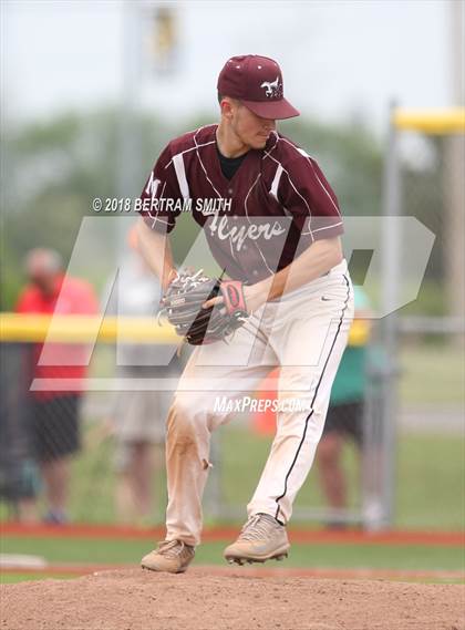 Thumbnail 3 in Williamsville East vs. Maryvale (Section 6 Class A Final) photogallery.