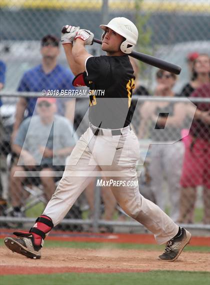 Thumbnail 2 in Williamsville East vs. Maryvale (Section 6 Class A Final) photogallery.