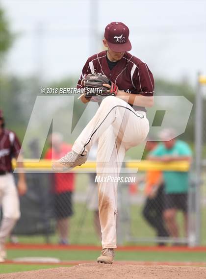 Thumbnail 3 in Williamsville East vs. Maryvale (Section 6 Class A Final) photogallery.