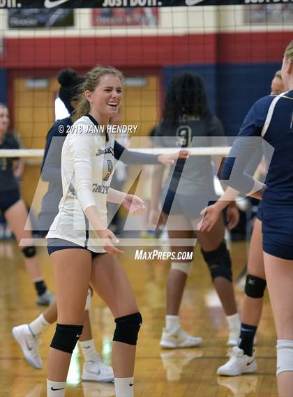 Thumbnail 2 in Sierra Canyon vs Foothill (Durango Fall Classic) photogallery.