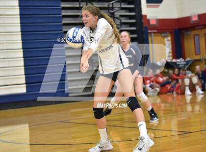 Thumbnail 2 in Sierra Canyon vs Foothill (Durango Fall Classic) photogallery.