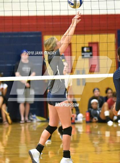 Thumbnail 3 in Sierra Canyon vs Foothill (Durango Fall Classic) photogallery.