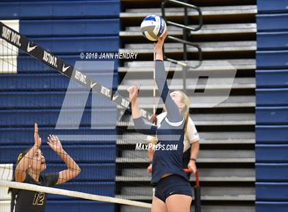 Thumbnail 1 in Sierra Canyon vs Foothill (Durango Fall Classic) photogallery.